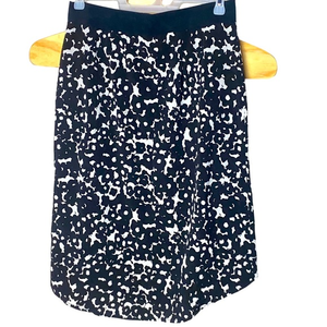 Cabi Dixon Skirt Womens Sz Med Black & White Abstract‎ Floral Print Pull On Midi